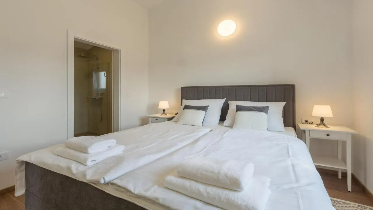 Villa Alcove With Breathtaking Sea View And Private Pool Brtonigla 0*,  Hırvatistan